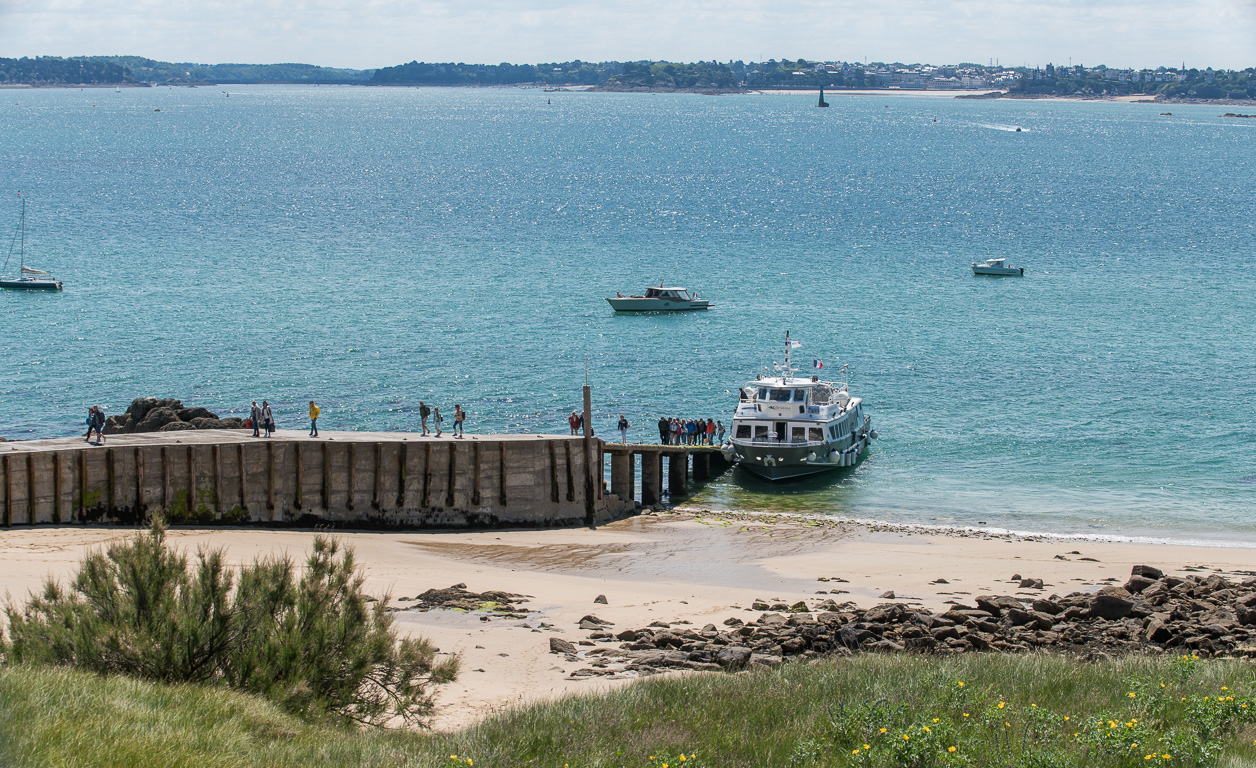 Saint-Malo, île de Cézembre. La jetée.