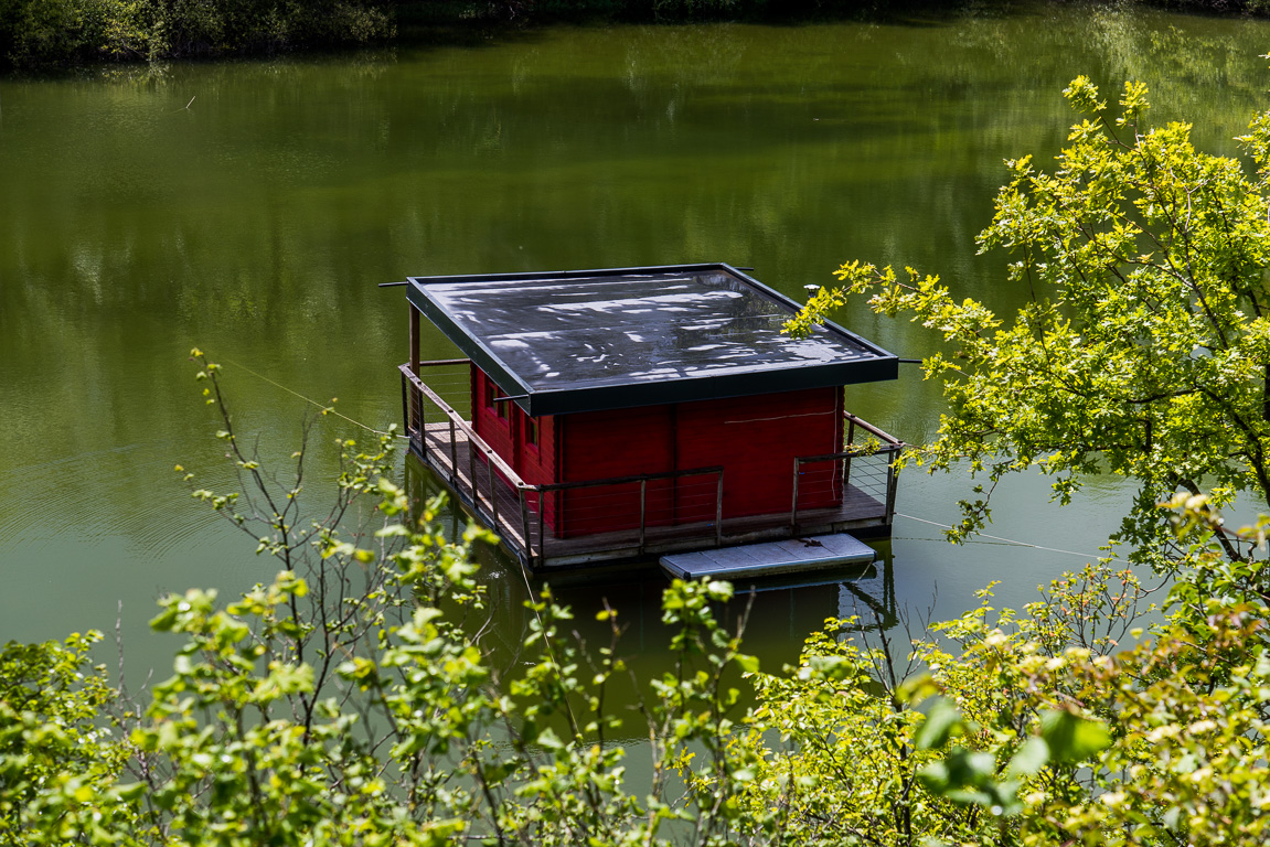 Louverné. Echologia, cabanes sur l'eau.