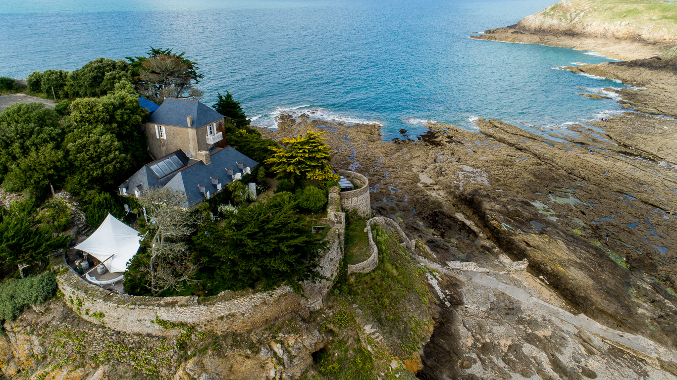 Saint-Coulomb, île Duguesclin. Muraille Ouest et Sud-Ouest