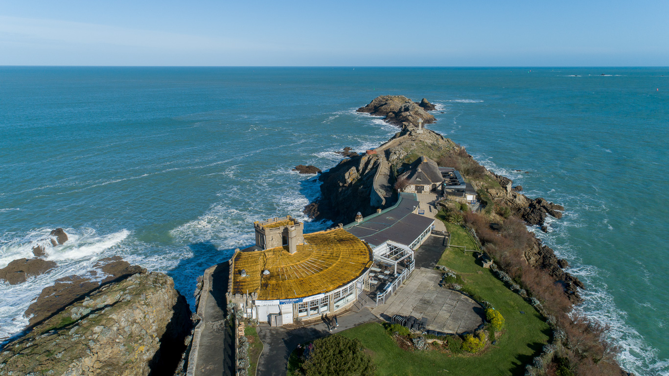 Saint-Lunaire de la Pointe du Décollé.