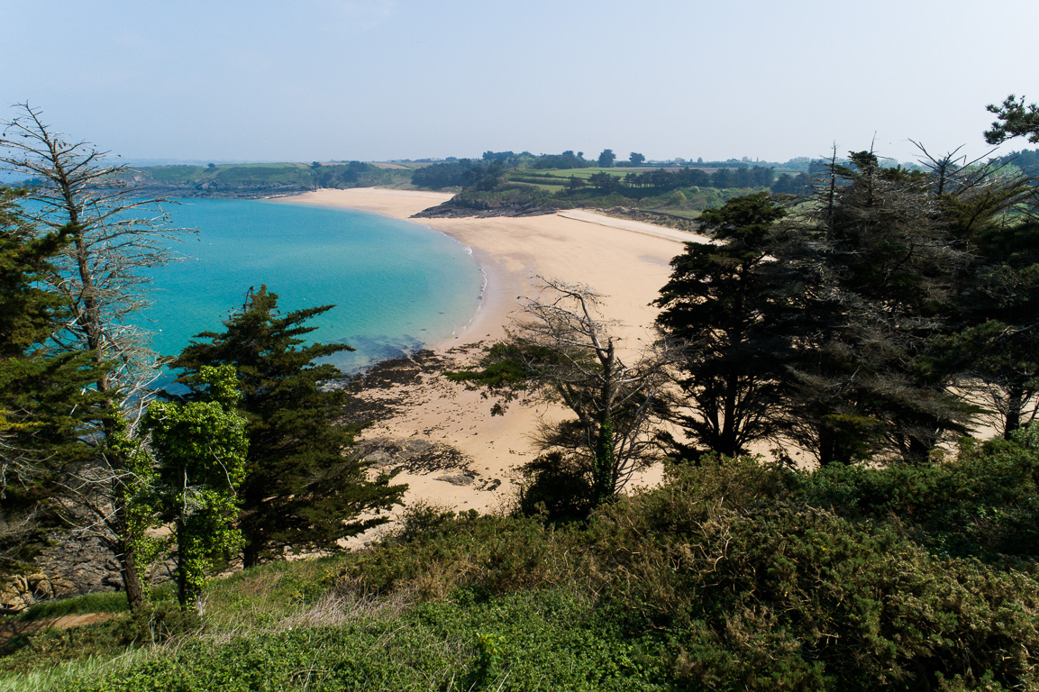 Saint-Coulomb. Plage du Port et plage de la Touesse.