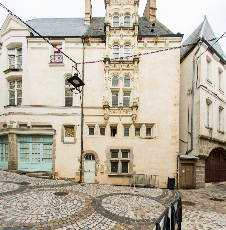 Laval. La maison du Grand Veneur, Grane Rue, abrite les bureaux du patrimoine.
