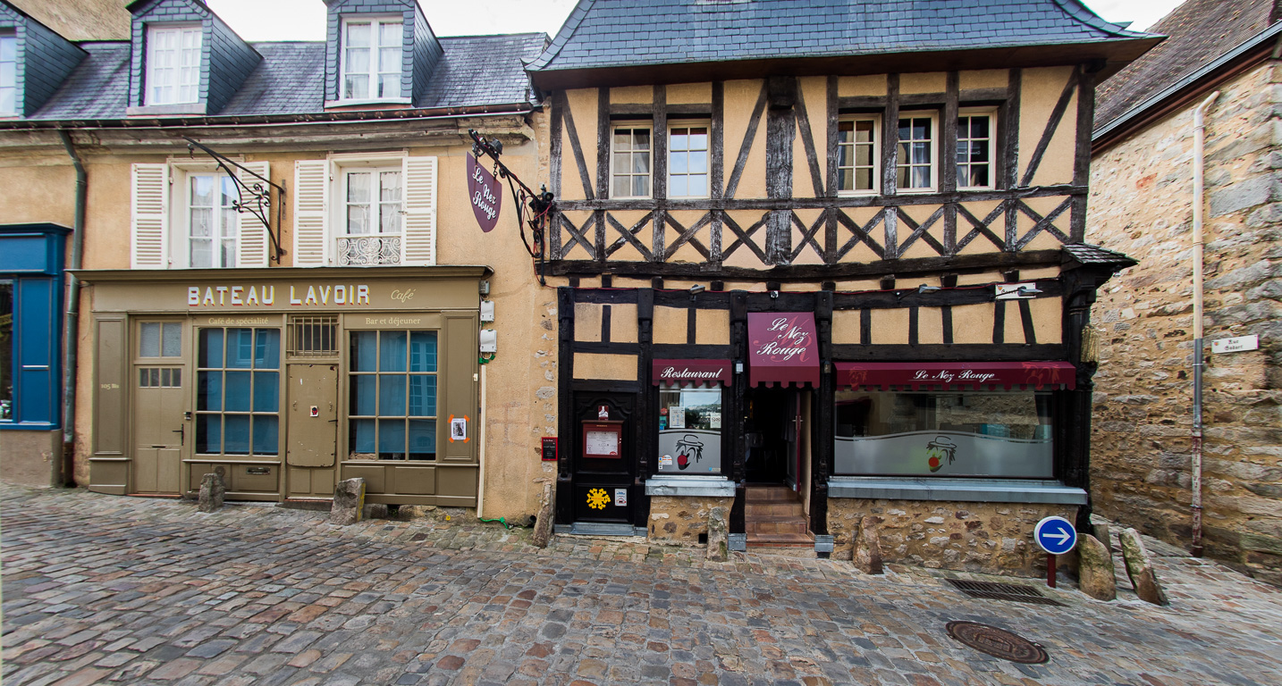 Le Mans. Maisons, Grande Rue