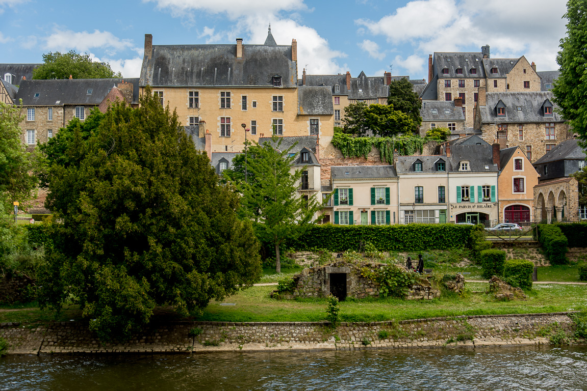 Le Mans. Vue depuis le quai Ledru Rollin.