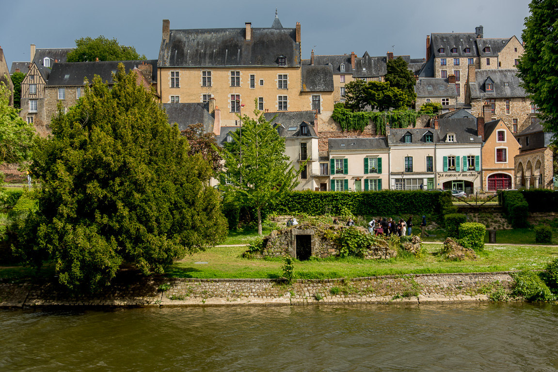 Le Mans. Vue depuis le quai Ledru Rollin.