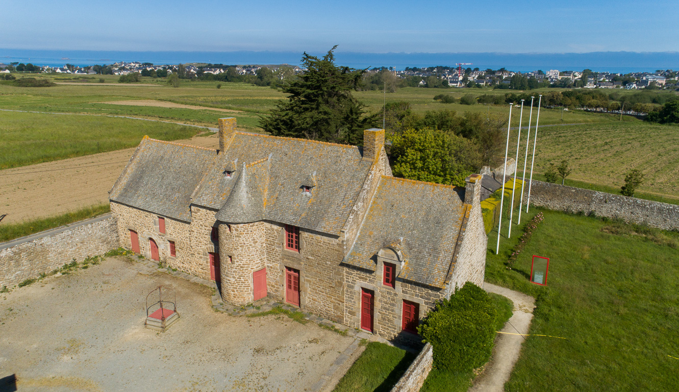 Saint-Malo. Le musée Jacques Cartier dans le manoir de Limöelou, Rotheneuf.