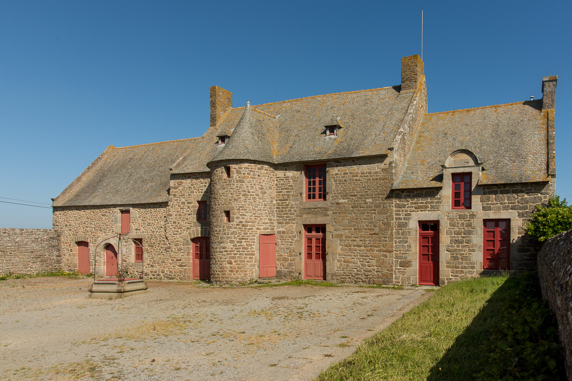 Saint-Malo. Le musée Jacques Cartier dans le manoir de Limöelou, Rotheneuf.