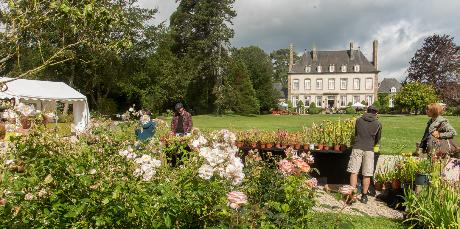 Saint-Coulomb. Fête des plantes à la Malouinière de la Ville Bague.