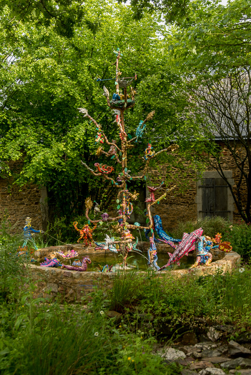 Cossé-le-Vivien. Musée Robert Tatin.