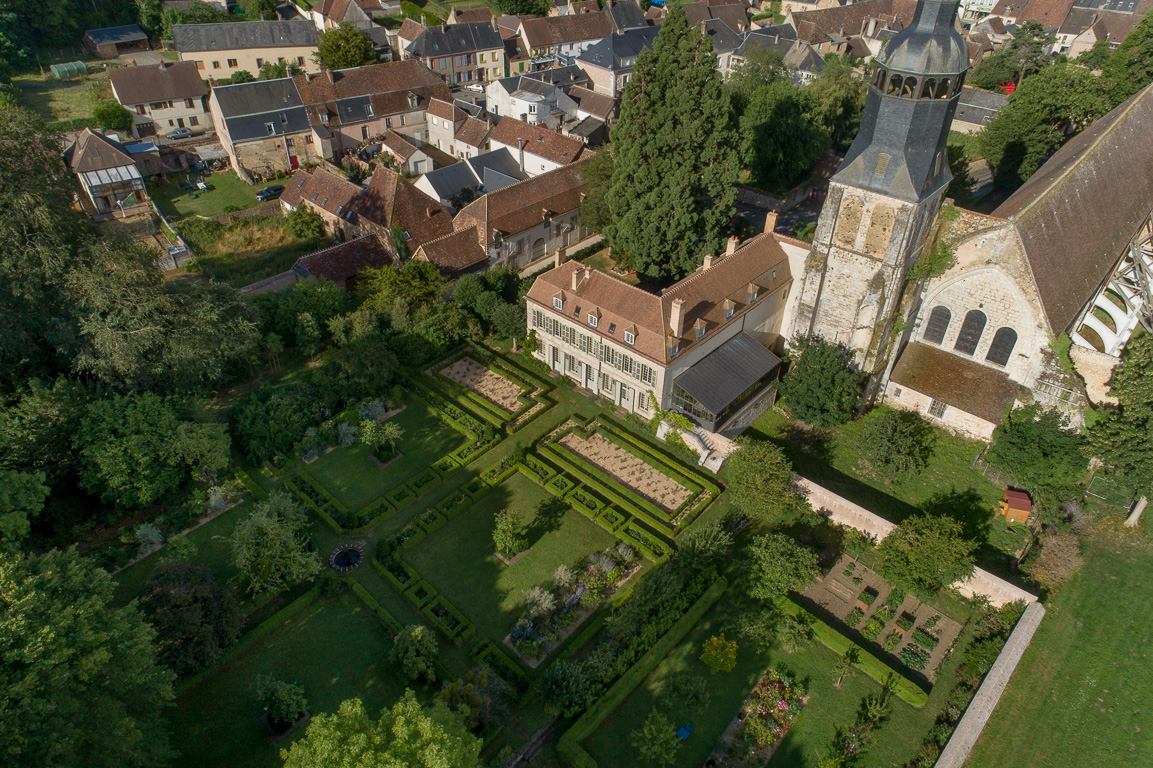 L'abbaye, le collège Royal et son jardin historique recréé par Louis Benech.