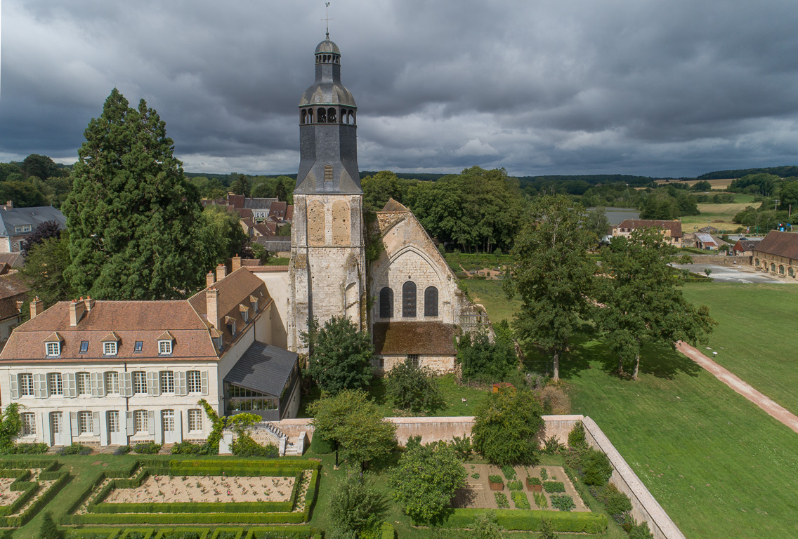 L'abbaye, le collège Royal et son jardin historique recréé par Louis Benech.