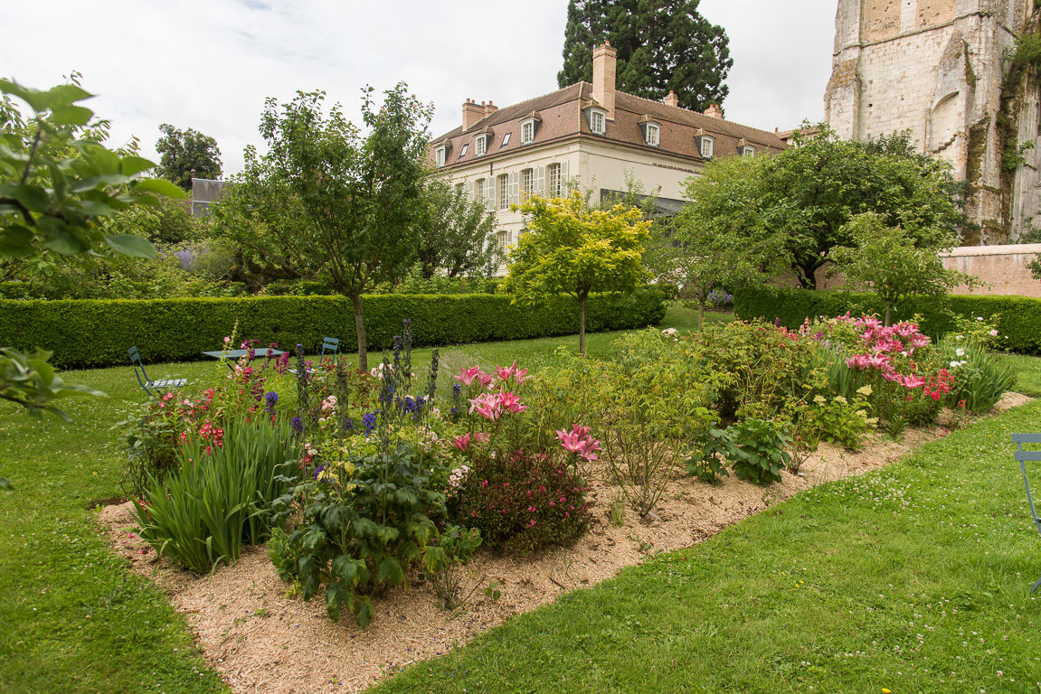 L'abbaye, le collège Royal et son jardin historique recréé par Louis Benech.