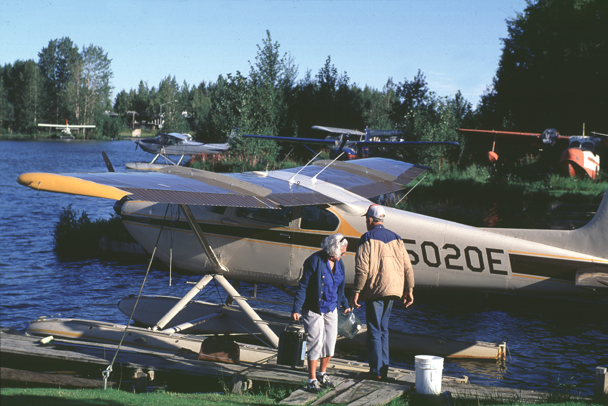 Ici, l'hydravion fait office de véhicule "tout-terrain".