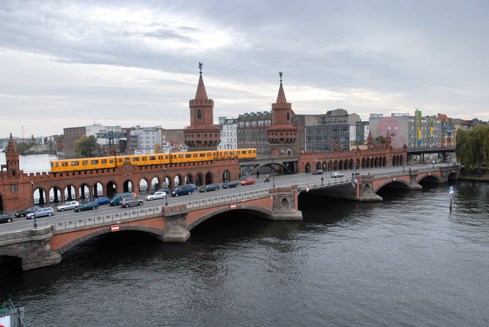 Oberbaumbrücke pont néogothique