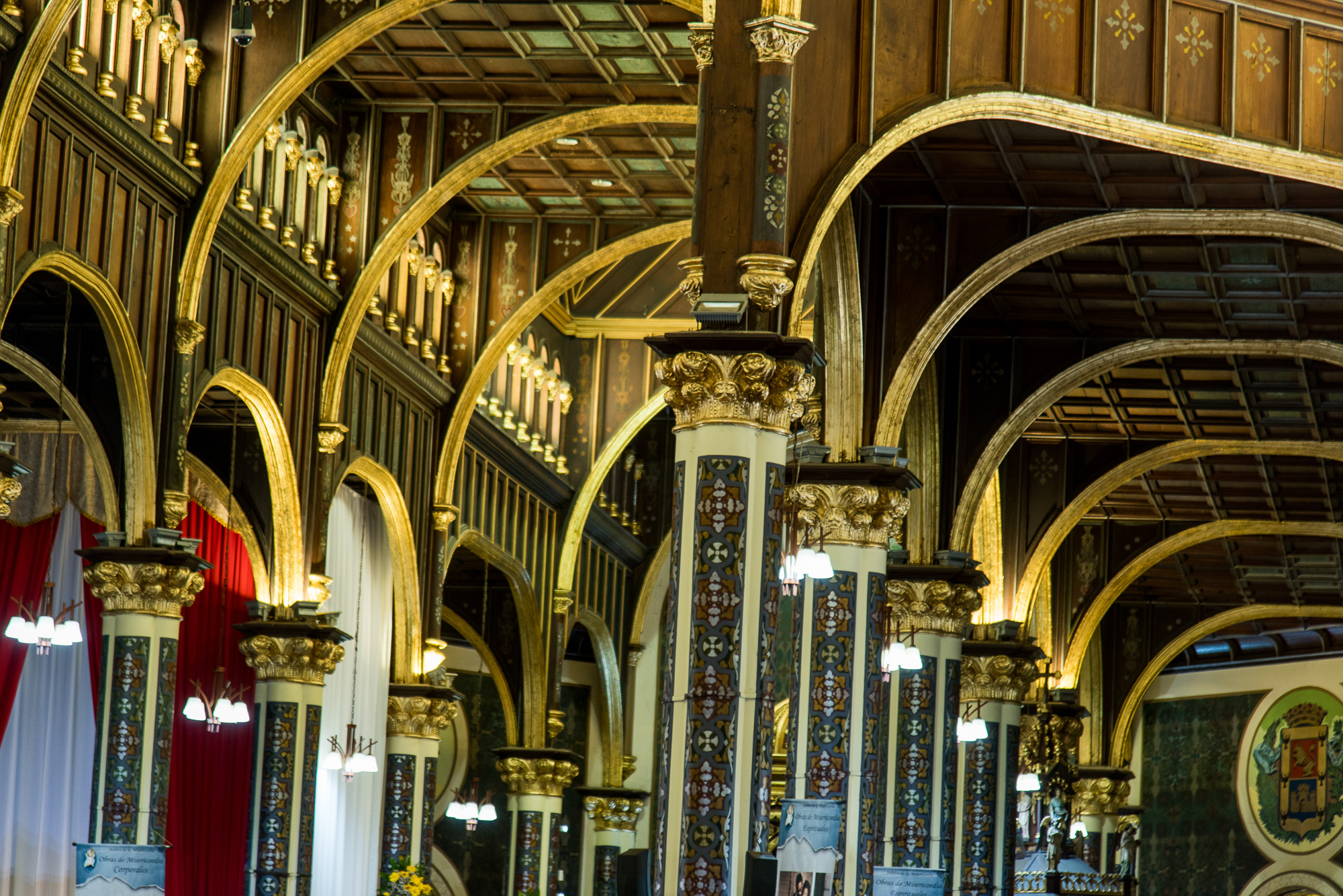 Cartago. Basilique de Nossa Senora de Los Angeles