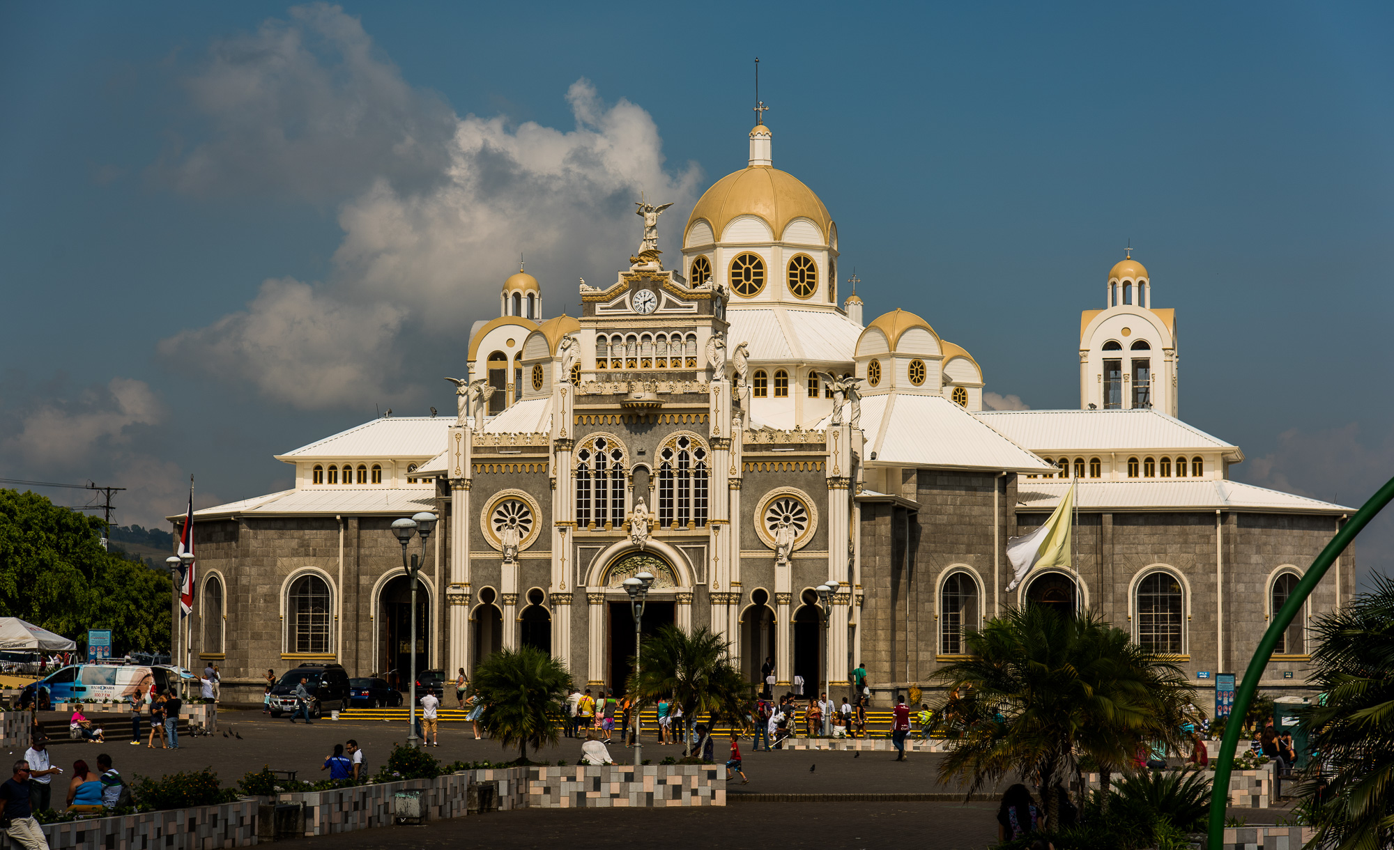 Cartago. Basilique de Nossa Senora de Los Angeles