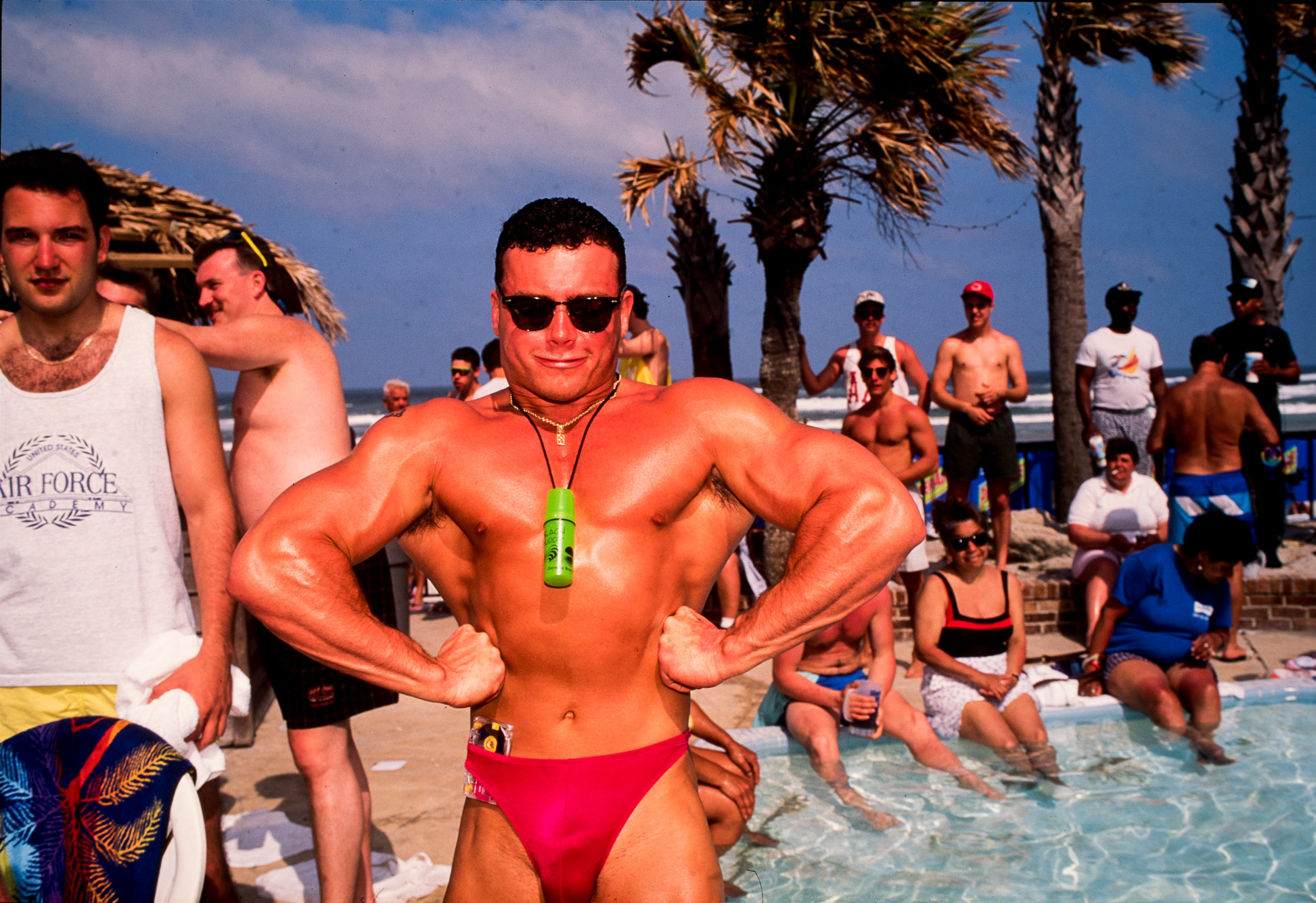 Au moment du "Spring break" les jeunes floridiens s'en donnent à cœur joie. Le culte du corps fait partie intégrante du mode de vie.