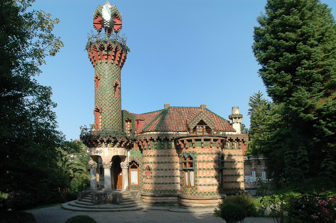 CEspagne, province de Cantabrie. Gaudi