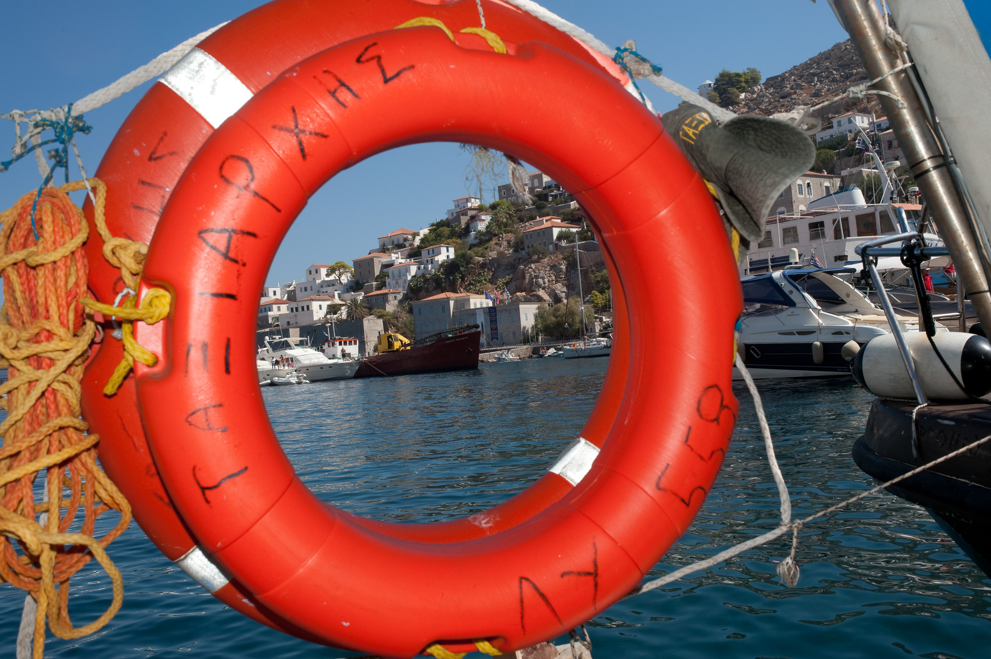 Sur le bateau dans le port.