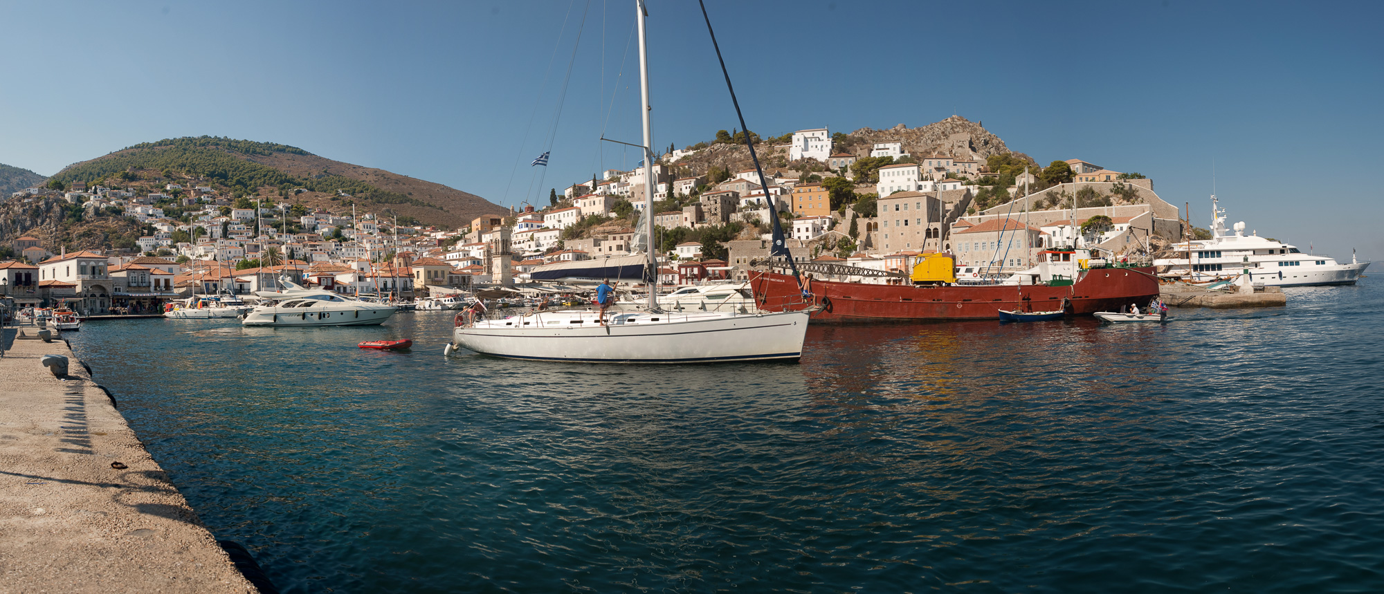 Le port de Kamini.