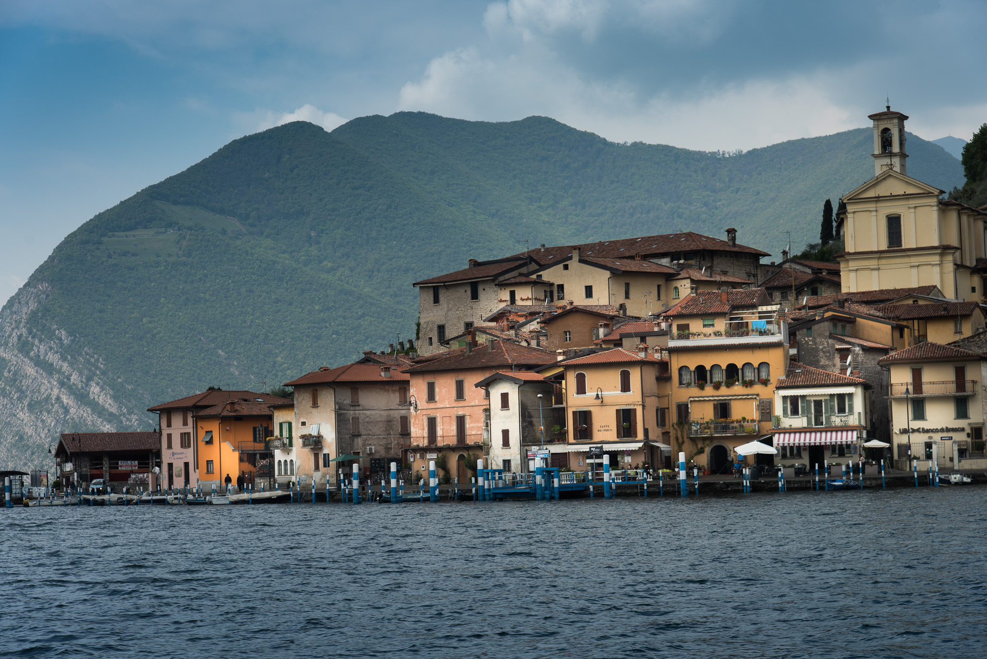 Lac d'Iseo. Monte isola Peschiera  Maraglio