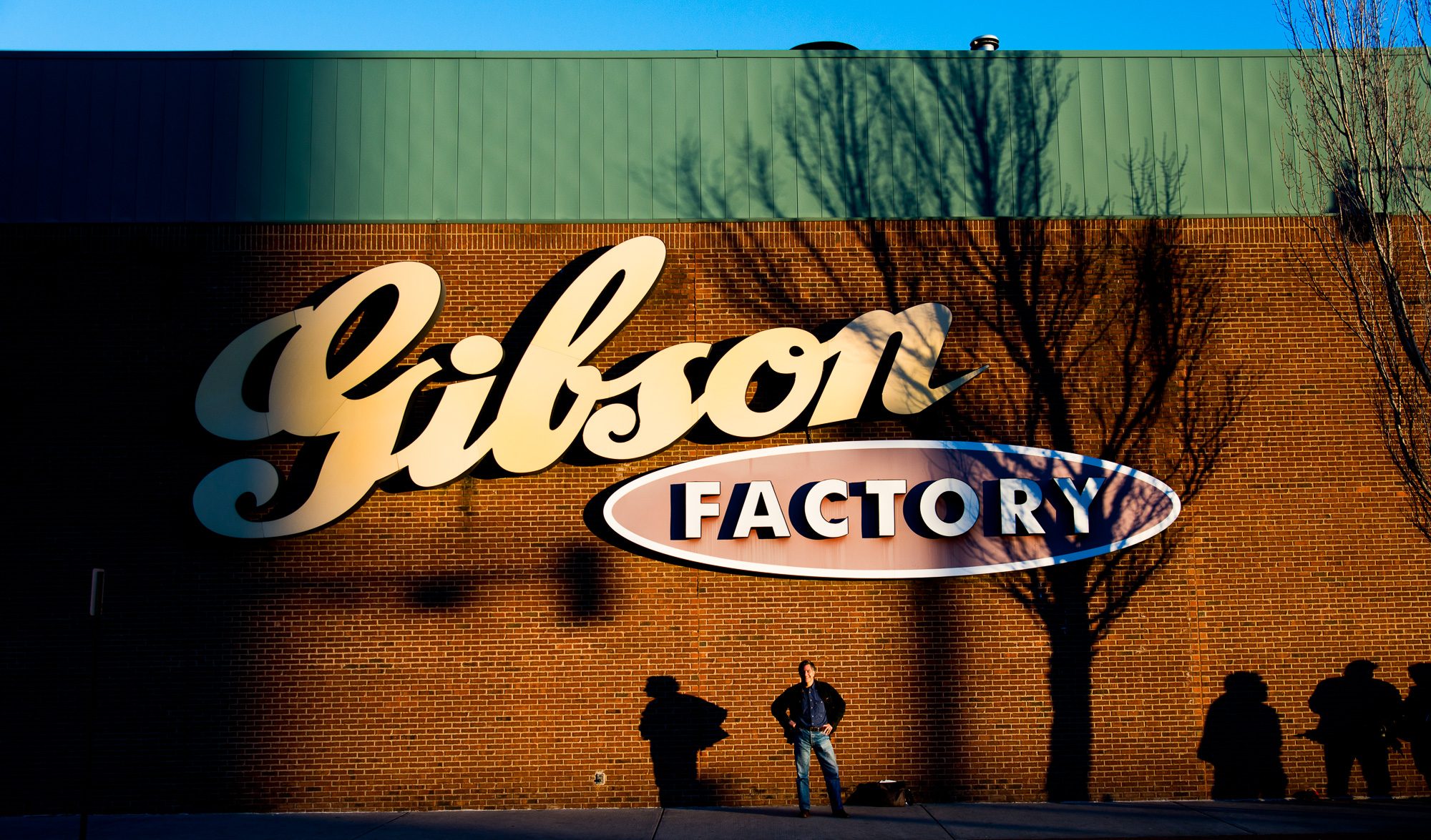 Usine de fabrication des instruments de musique Gibson.