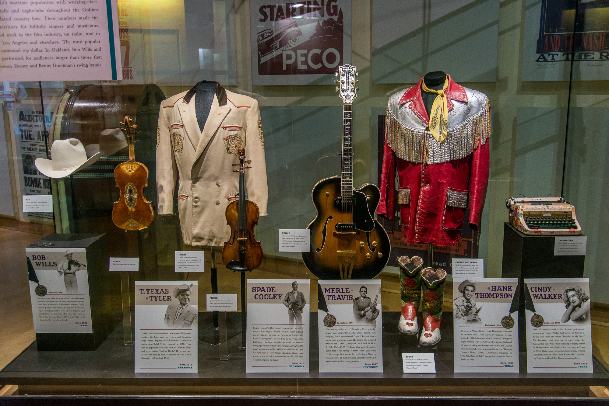 Country Music Hall of Fame. 5th avenue.