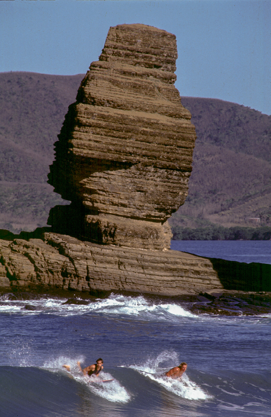 Bourail, plage de la Roche Percée.