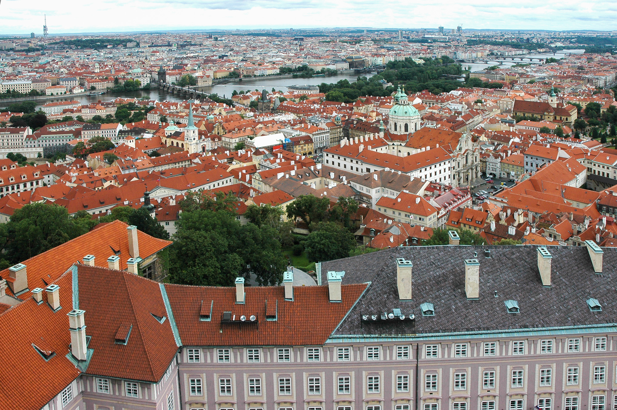 REPUBLIQUE TCHEQUE Prague quartier du Chateau royal vue depuis la tour de la Cathedrale Saint-Guy