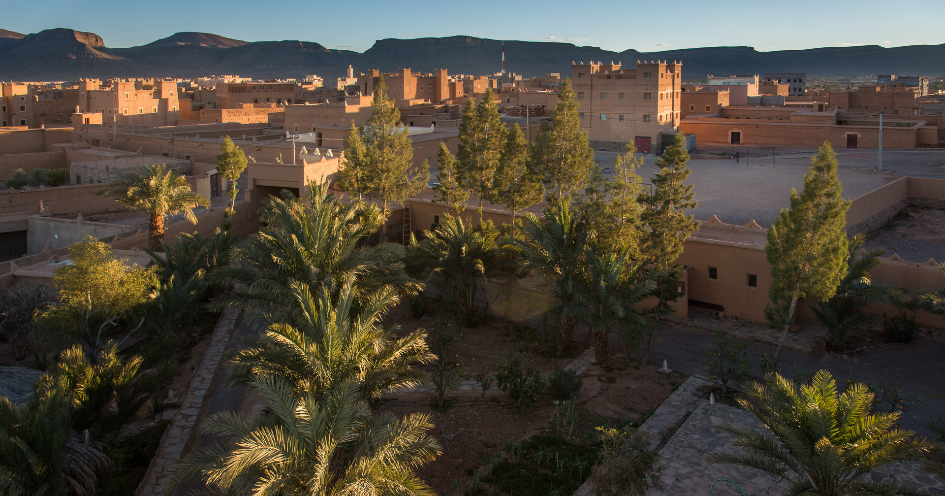 Nekob, la ville aux 45 kasbah.