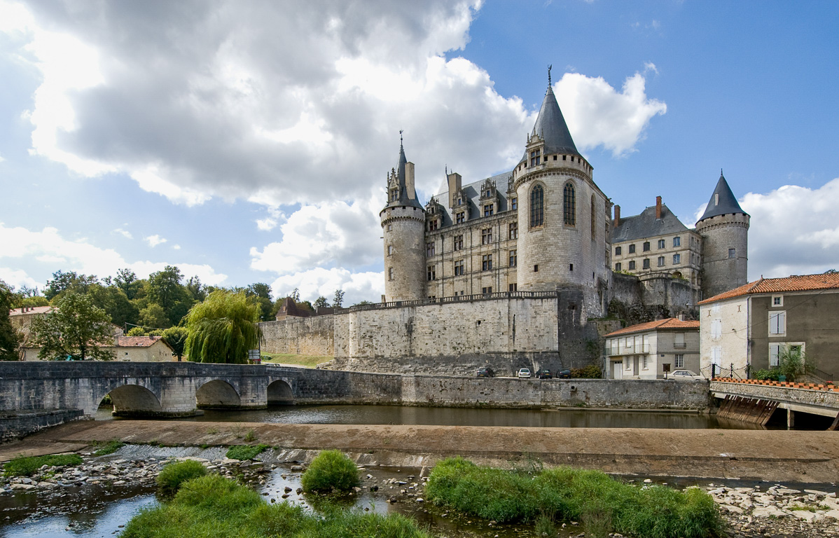 16110  Château de la Rochefoucault