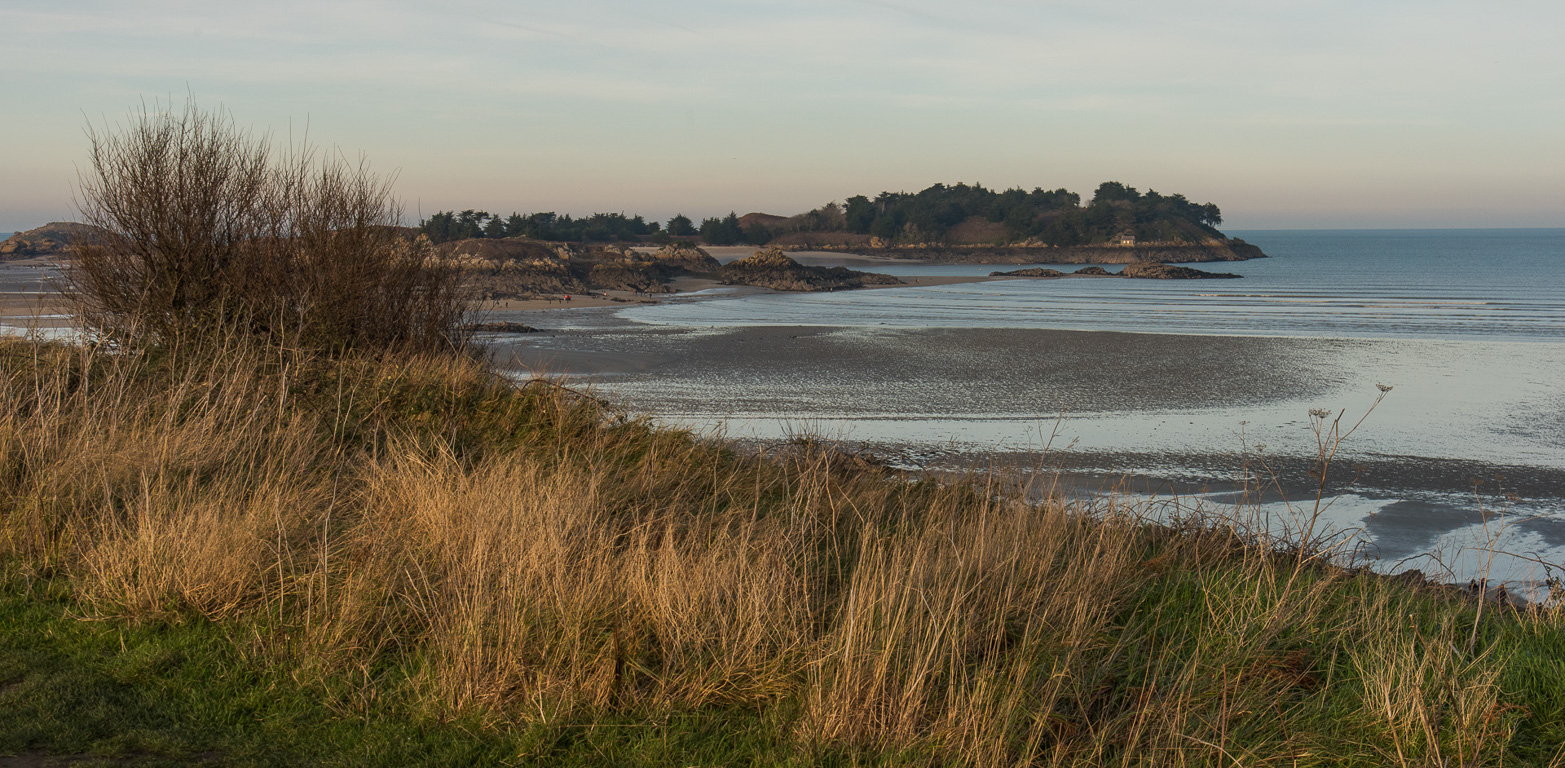 Saint-Jacut-de-la-Mer. Pointe des Chevets.