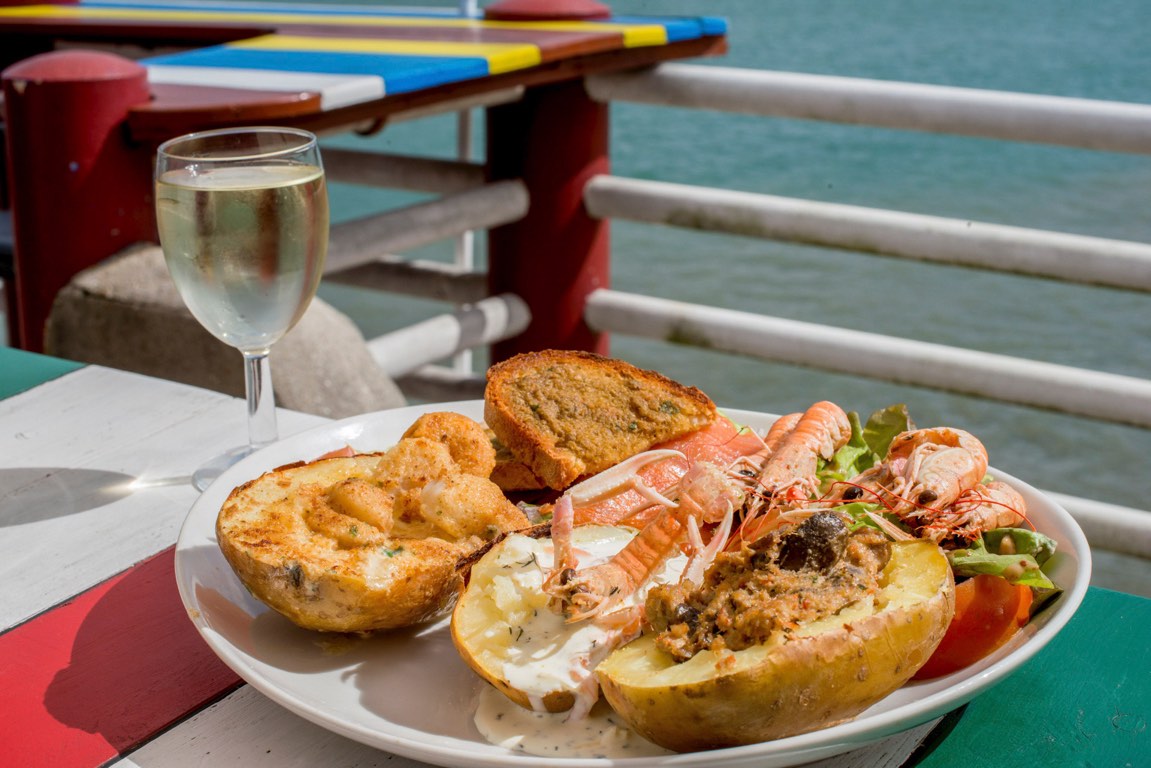 Douarnenez , restaurant "le Bigorneau Amoureux".