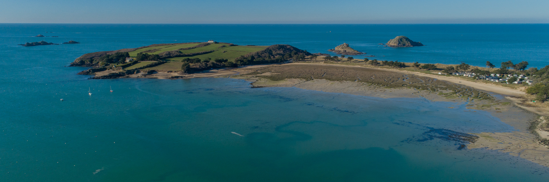 Saint-Coulomb. Presqu'île de la Guimorais et l'île Besnard..