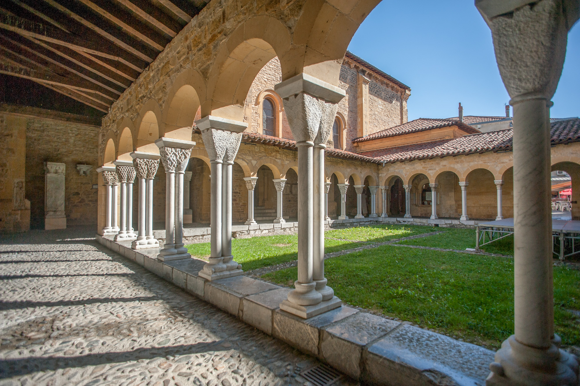 La Collégiale.