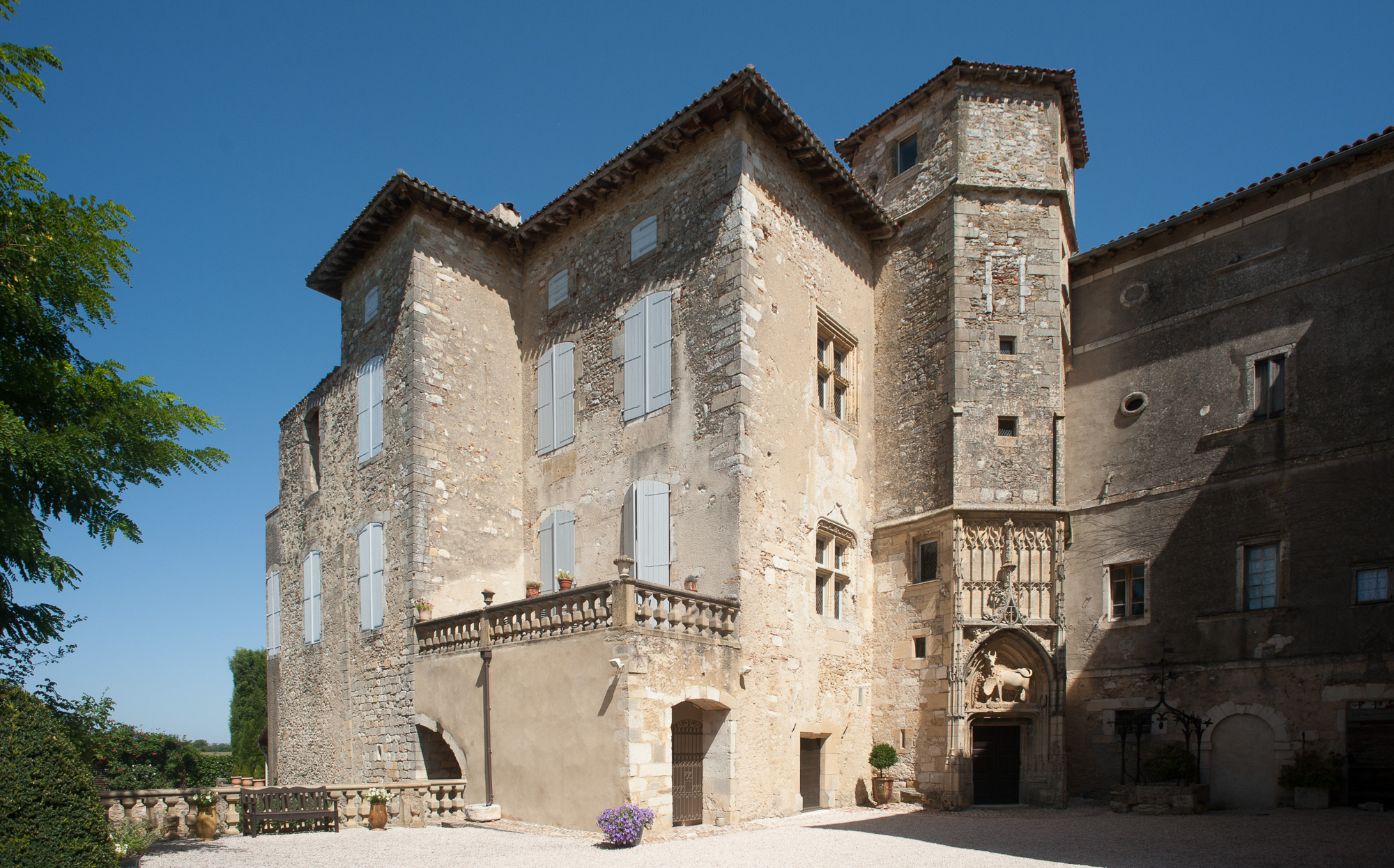 Palais des évèques à Alan