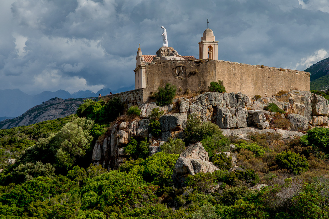 Vue de la baie de Calvi, depuis la chapelle Notre Dame de la Serra.