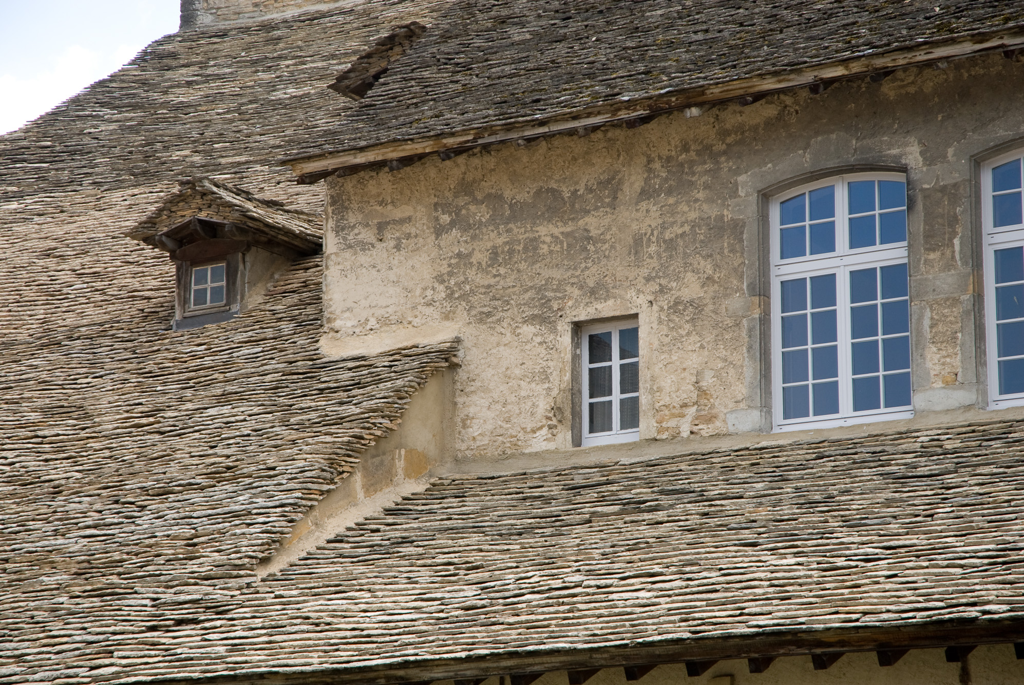 Crémieux. Couvent des Augustins, le Cloître.