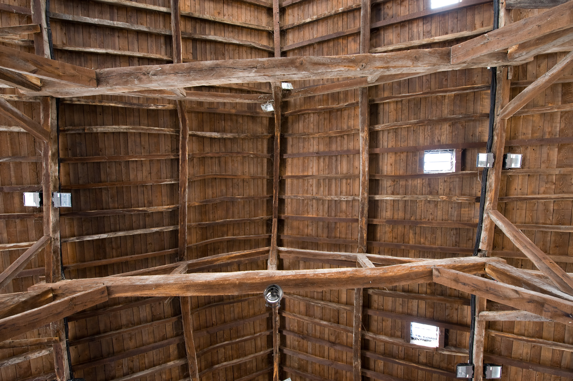 Chatillon-sur-Chalaronne. Halle du XVIIème siècle..