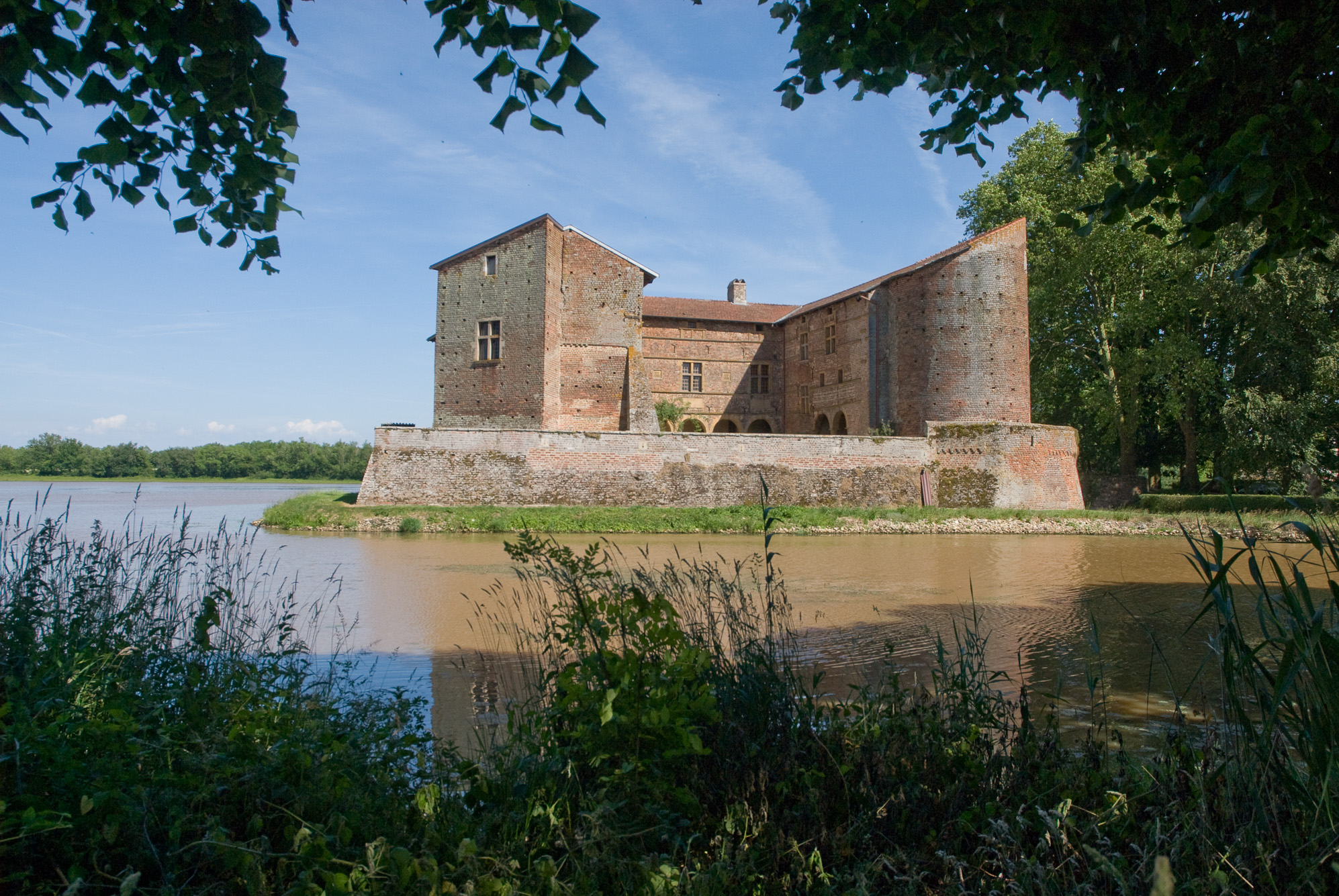 Bouligneux, le Château.