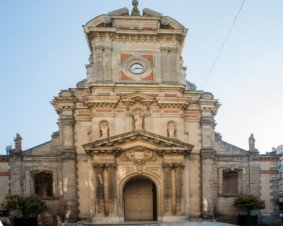 Eglise Saint-Louis.