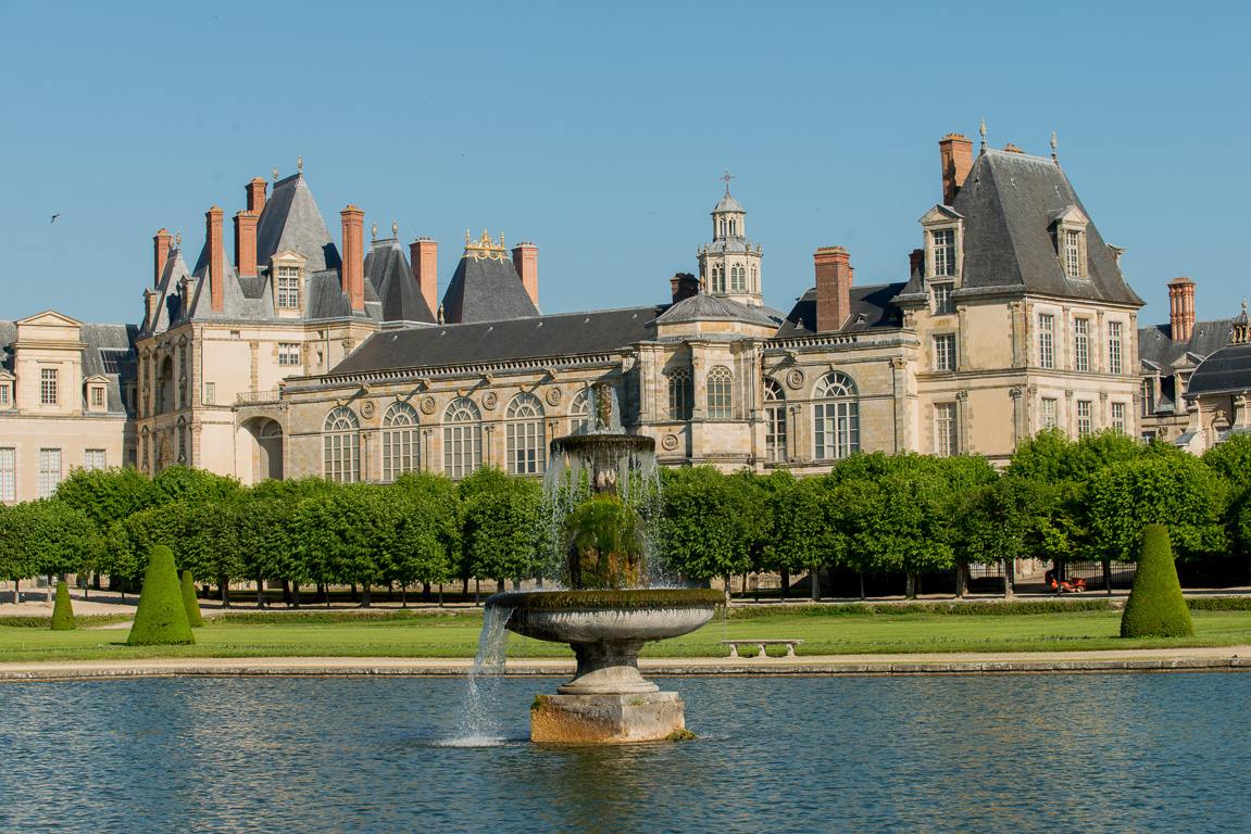 Château de Fontainebleau. Le Parterre.