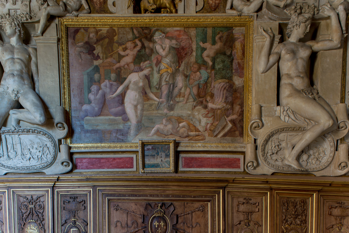 Château de Fontainebleau. Galerie François Premier. La vénus frustrée (Rosso)