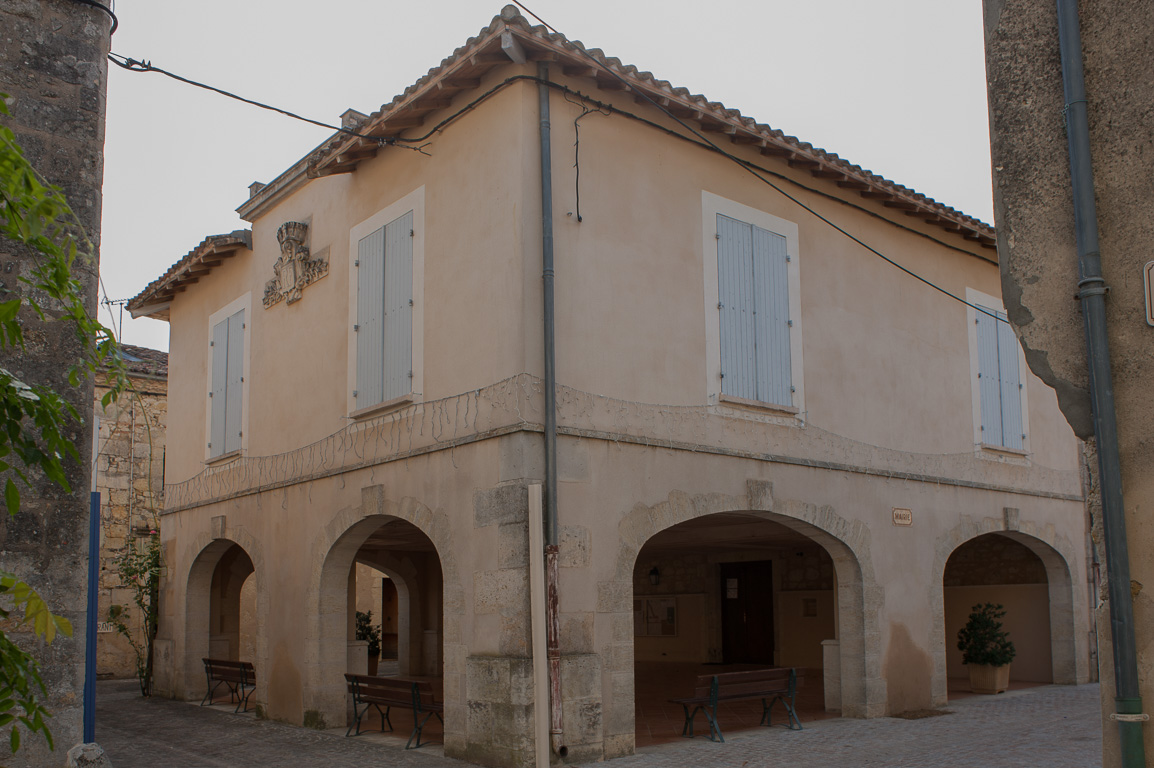 La halle et Mairie