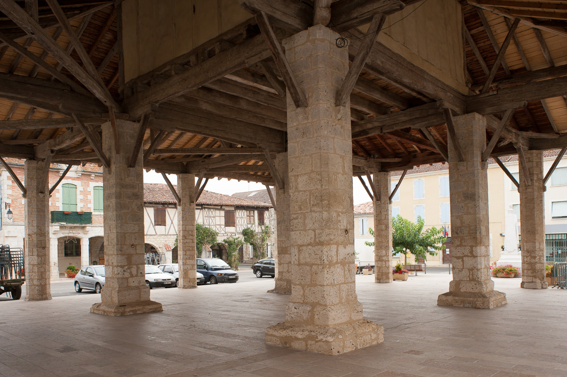 Place de la Mairie, bastide