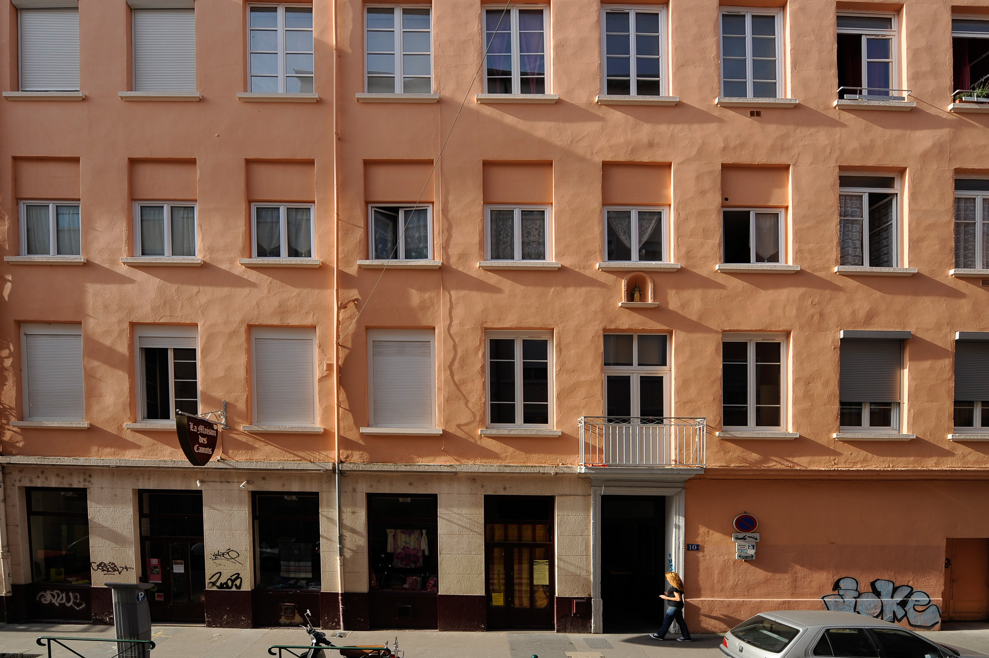 La Croix Rousse. Maison des canuts rue Ivry.