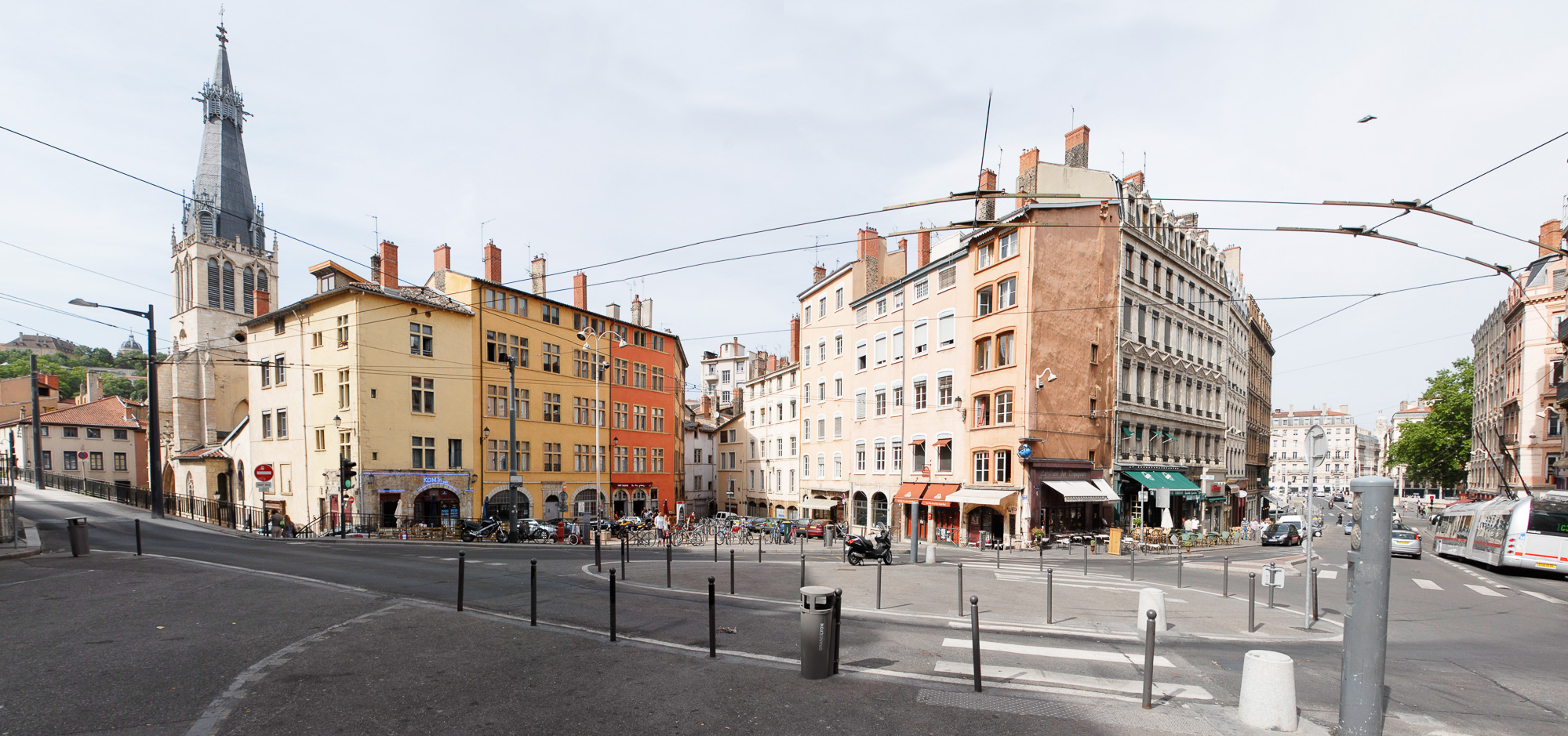 Vieux-Lyon, place Saint-Paul.