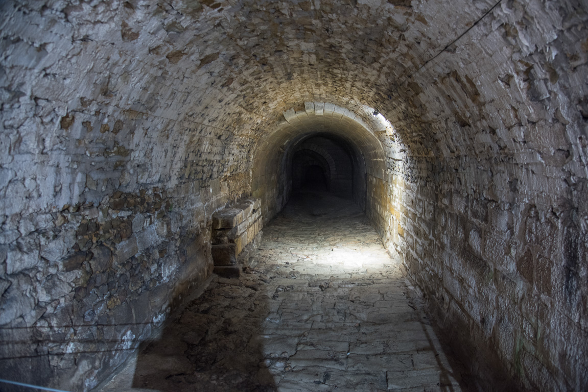 Fontevraud, l'Abbaye. Mémoire du pénitencier. Galeries des eaux usées.