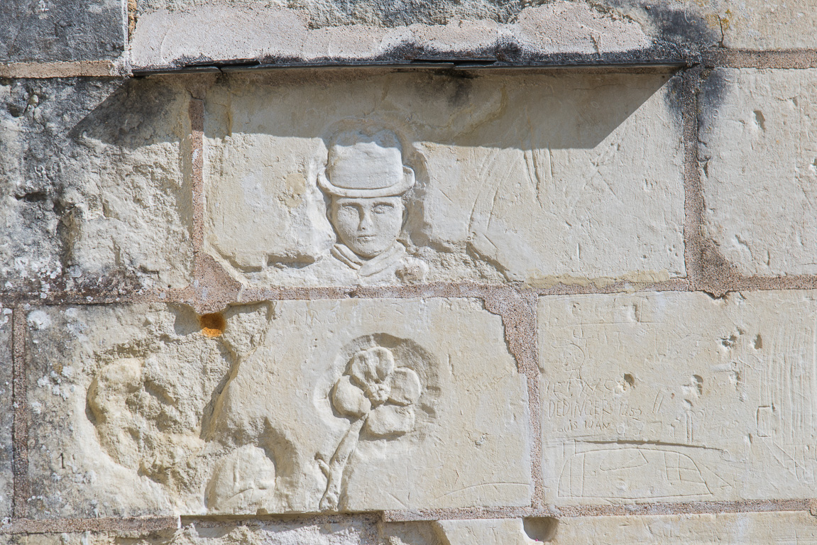 Fontevraud, l'Abbaye. Mémoire du pénitencier, graffitis.