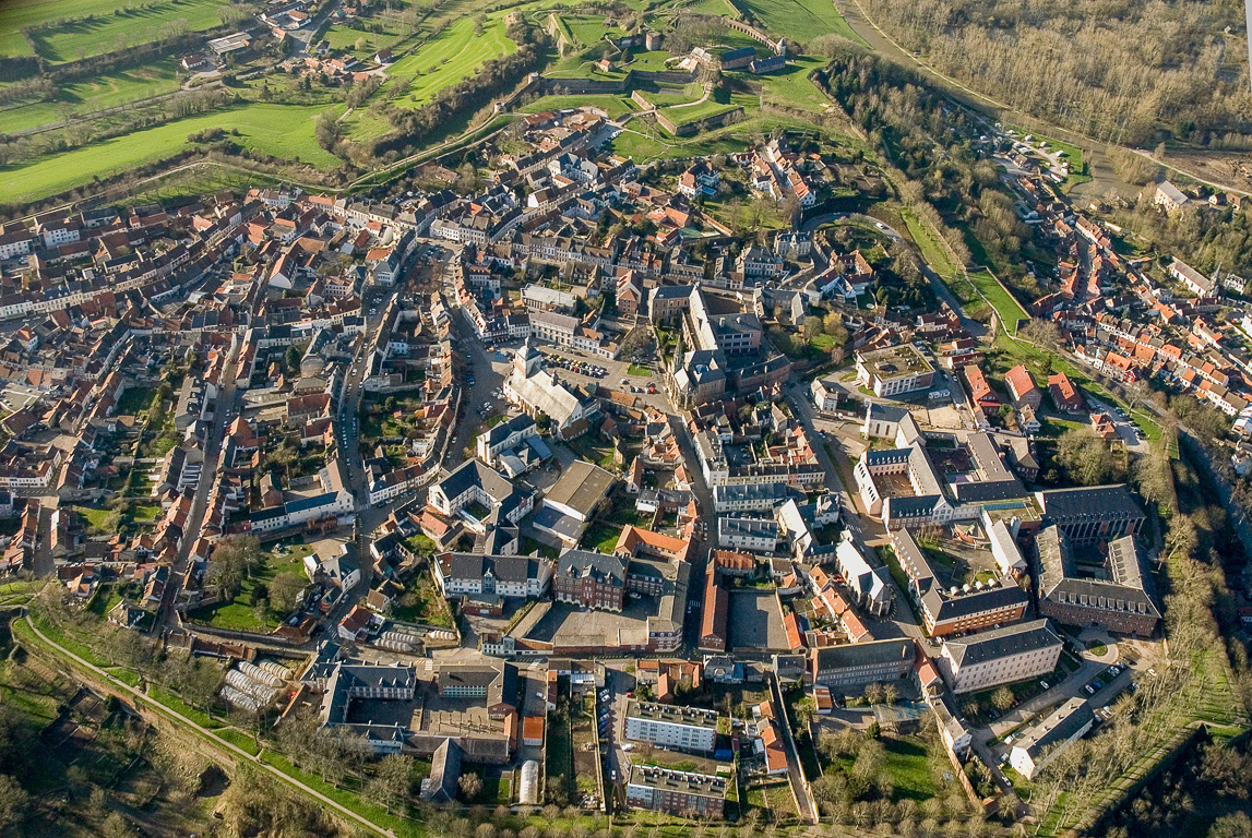 Vue aerienne sur la Citadelle et la ville